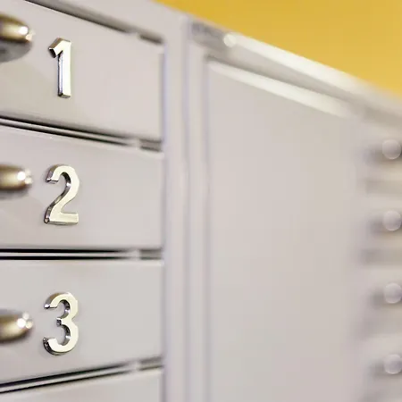 アパート Swiss Star Longstreet - Self Check-in チューリッヒ