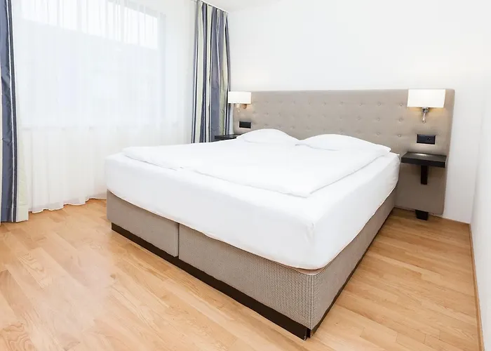 Swiss Star Longstreet - Self Check-in *