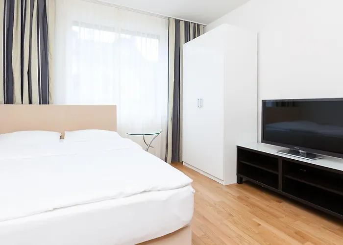 Swiss Star Longstreet - Self Check-in *