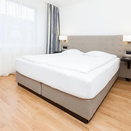 Swiss Star Longstreet - Self Check-in *